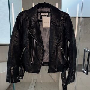 Noize Vegan Leather Women's Moto Jacket in Black